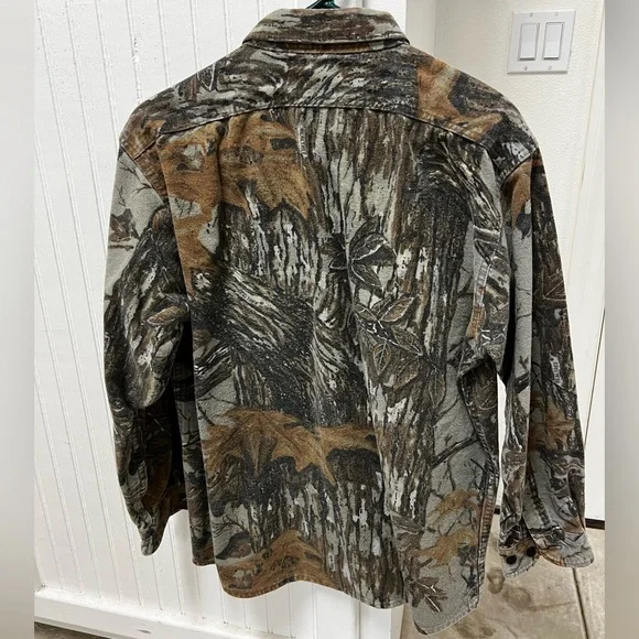 Men’s Medium Cabela’s Button Down Hunting Shirt - Picture 6 of 8